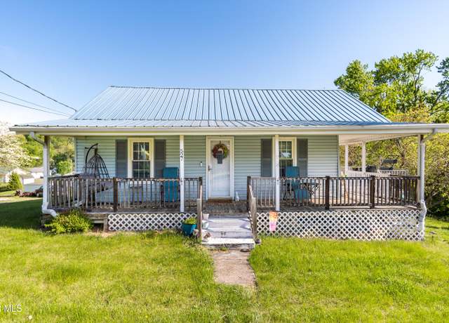 Property at 527 Monroe St, Erwin, TN 37650, 2 beds, 1 bath