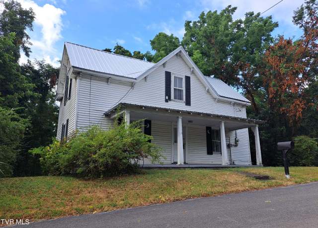 Property at 113 Frazier St, Greeneville, TN 37743, 4 beds, 2.5 baths