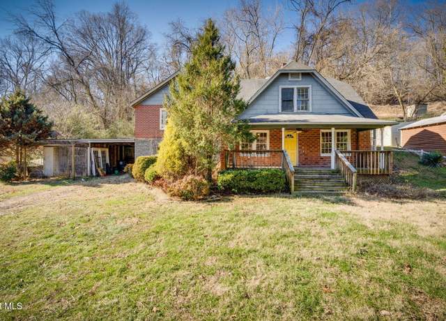Property at 317 Independence Ave, Mount Carmel, TN 37645, 4 beds, 2 baths