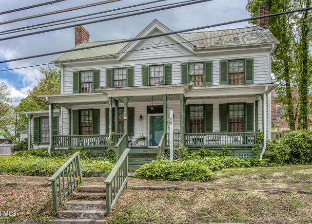 Property at 210 Valley St, Abingdon, VA 24210, 4 beds, 4 baths