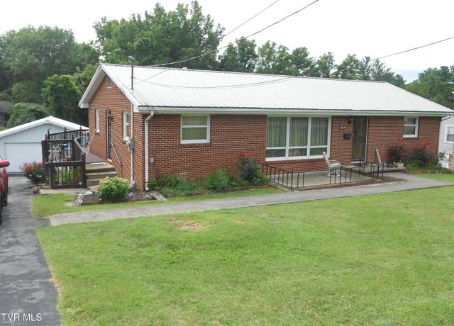 Property at 1309 Skyline Dr, Johnson City, TN 37604, 1 bath