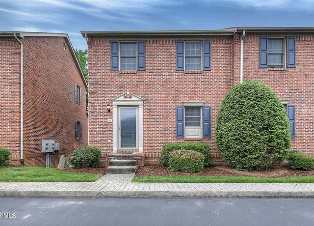Property at 33 Oak Leaf Cir #33, Johnson City, TN 37601, 2 beds, 2.5 baths