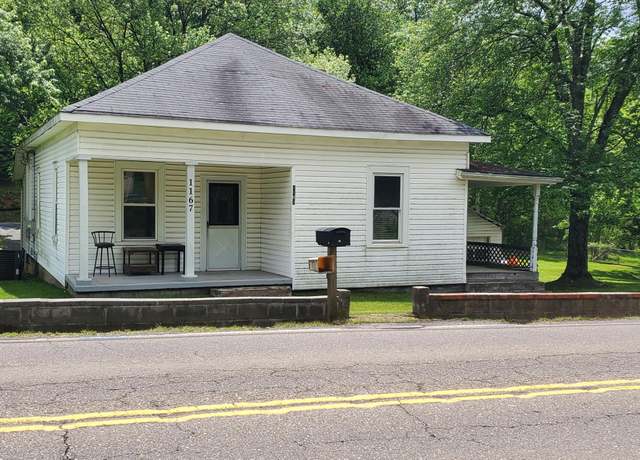 Property at 1165 &1167 Bloomingdale Pike, Kingsport, TN 37660, 3 beds, 2 baths