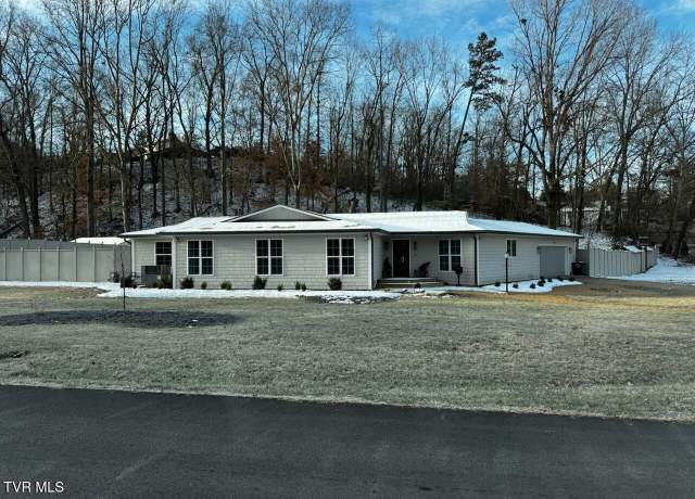 Property at 1205 Radcliffe Ave, Kingsport, TN 37664, 3 beds, 2.5 baths