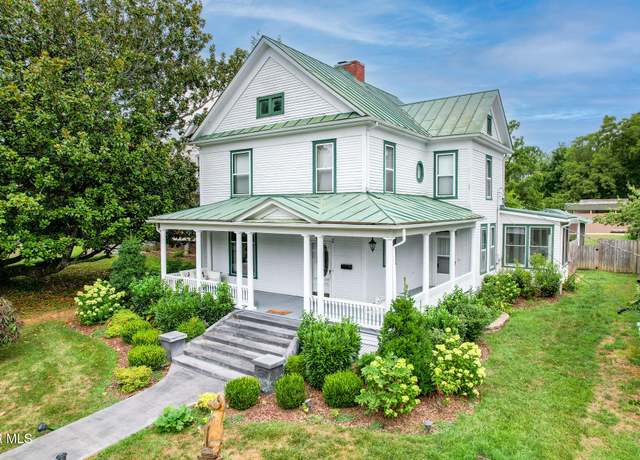 Property at 442 Main St, Greeneville, TN 37743, 4 beds, 2 baths