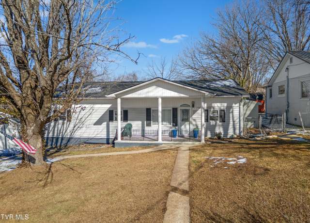 Property at 127 Sparta St, Greeneville, TN 37745, 3 beds, 2 baths