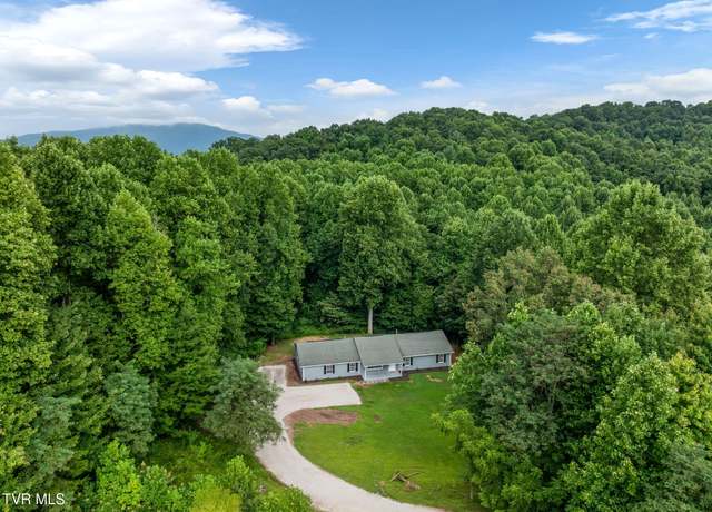 Property at 1523 Whispering Pines Rd, Johnson City, TN 37601, 3 beds, 2 baths