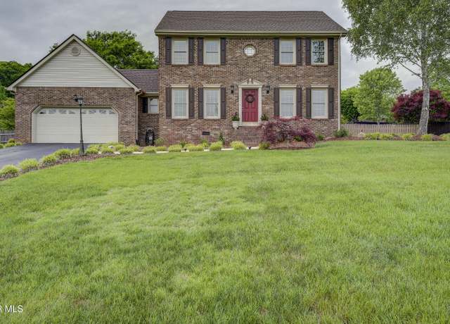 Property at 719 Valley Dr, Kingsport, TN 37664, 3 beds, 2.5 baths