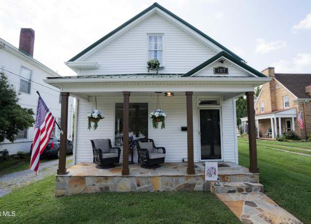 Property at 407 Irish St, Greeneville, TN 37743, 3 beds, 1.5 baths