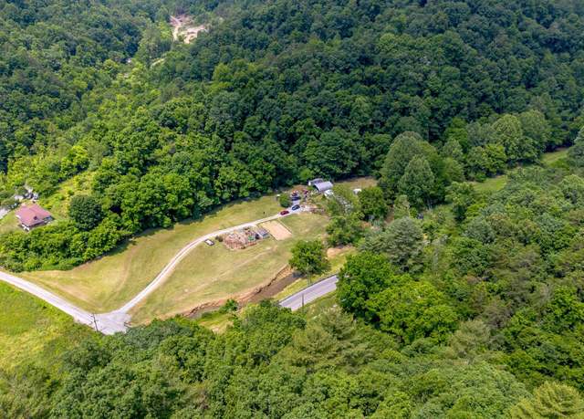 Property at 120 Bear Hollow Rd Rd, Bristol, TN 37620, 3 beds, 2 baths