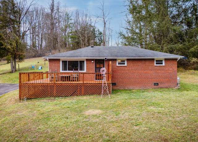 Property at 722 Beidleman Creek Rd, Bristol, TN 37620, 3 beds, 1 bath