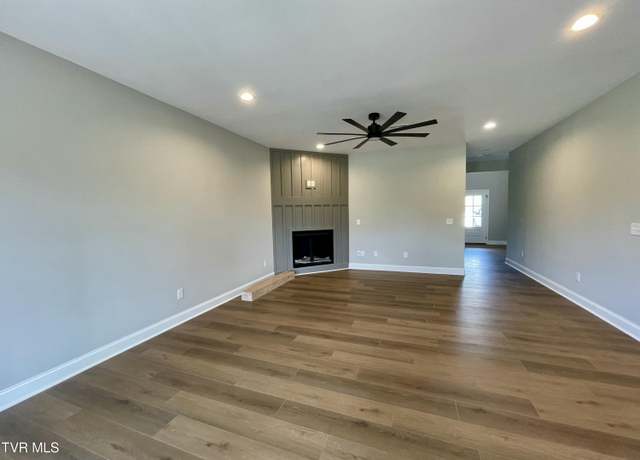 Property at 265 Greenwood Rd, Afton, TN 37616, 4 beds, 3 baths