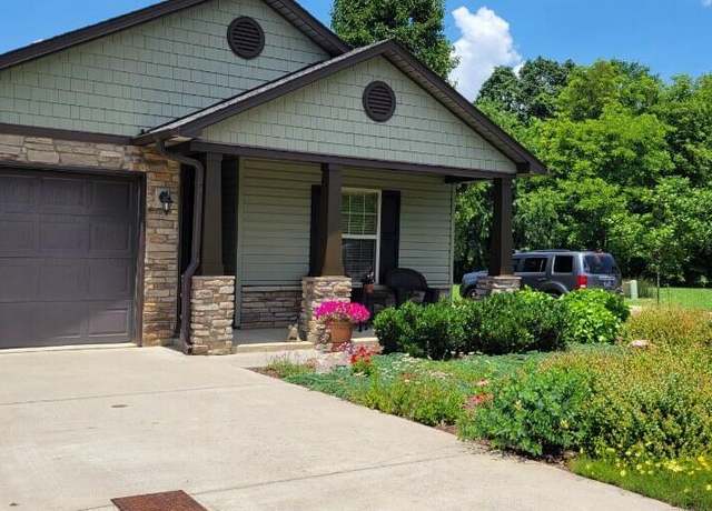 Property at 687 Suffolk Rd, Johnson City, TN 37615, 3 beds, 2 baths
