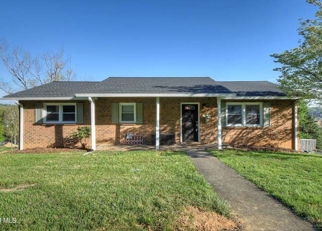 Property at 351 Pine Hill Rd, Elizabethton, TN 37643, 5 beds, 2 baths