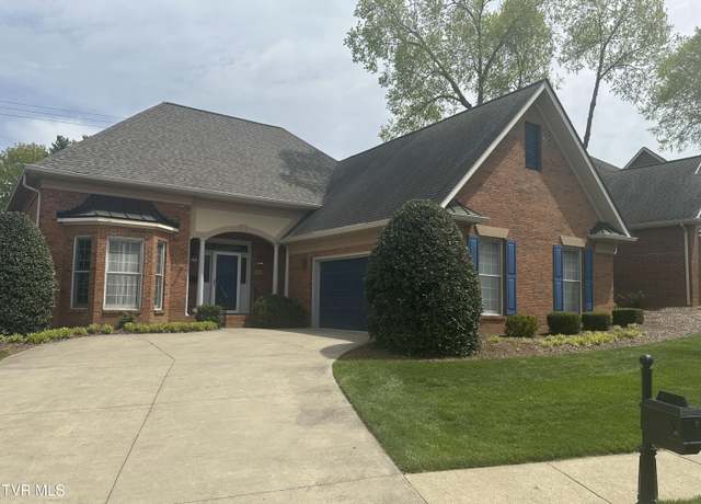 Property at 1808 Waters Edge Dr, Johnson City, TN 37604, 2 beds, 2 baths