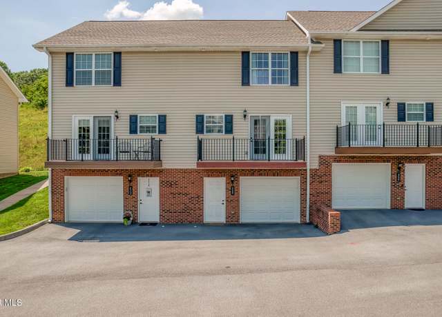 Property at 668 Grays Pointe Ct #668, Johnson City, TN 37615, 2 beds, 2.5 baths