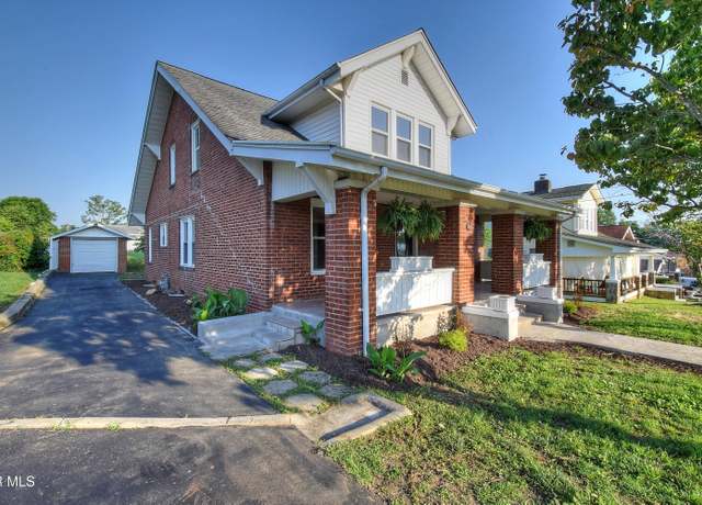 Property at 511 Watauga Ave, Elizabethton, TN 37643, 5 beds, 2 baths