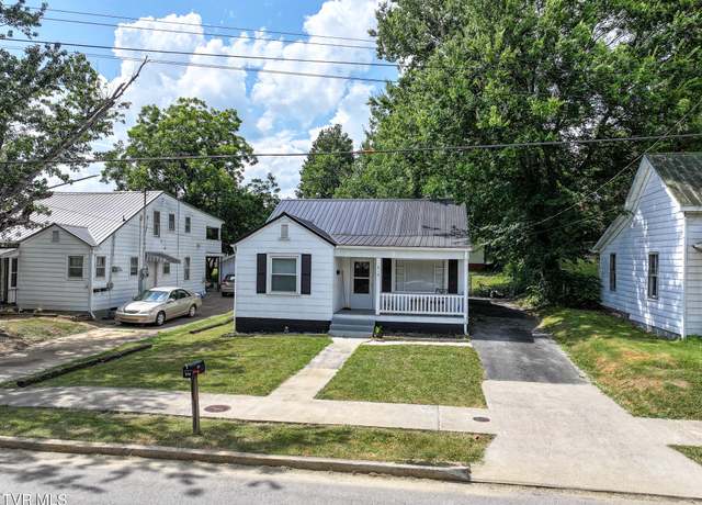 Property at 816 Carson St, Greeneville, TN 37743, 2 beds, 1 bath