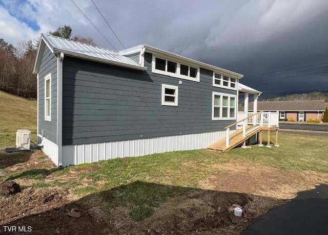 Property at 1131 Cold Springs Rd, Mountain City, TN 37683, 1 bed, 1 bath