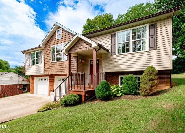Property at 3230 Kenridge St, Kingsport, TN 37664, 4 beds, 3 baths