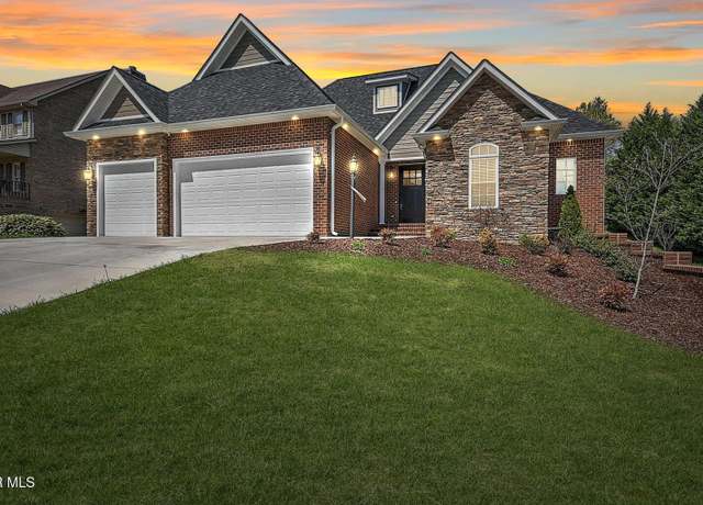 Property at 1010 Allandale Cir, Kingsport, TN 37660, 3 beds, 3.5 baths