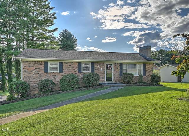 Property at 542 Mosswood Ln, Bristol, VA 24201, 3 beds, 2.5 baths