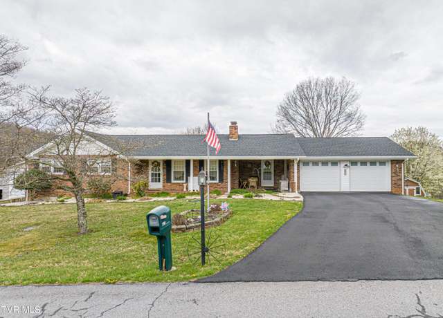 Property at 1081 Panorama Dr, Abingdon, VA 24210, 3 beds, 3 baths