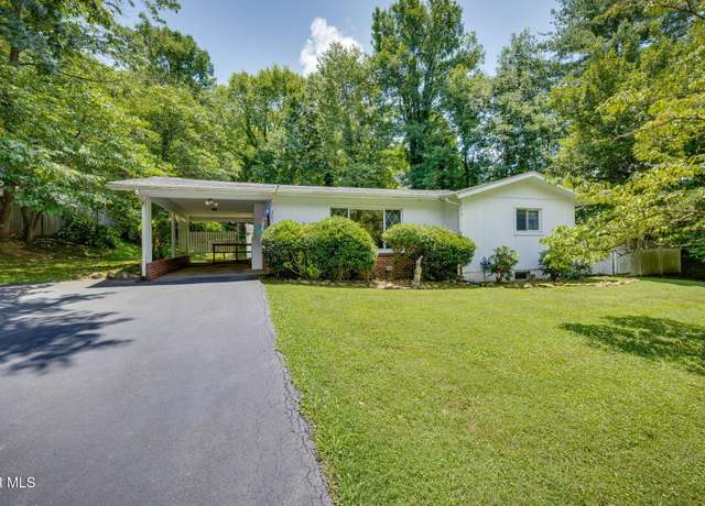 Property at 201 Beechwood Rd, Bristol, TN 37620, 5 beds, 2 baths