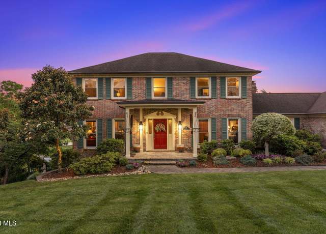 Property at 115 Countryshire Ct, Kingsport, TN 37663, 4 beds, 3 baths