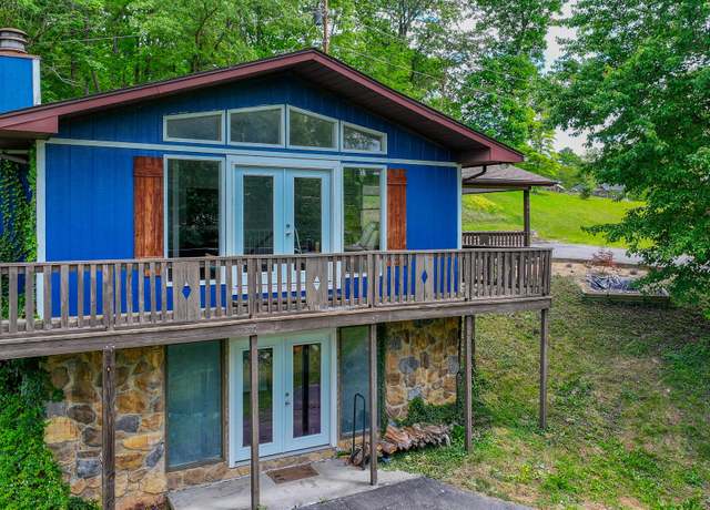 Property at 916 New Beason Well Rd, Kingsport, TN 37660, 3 beds, 2 baths