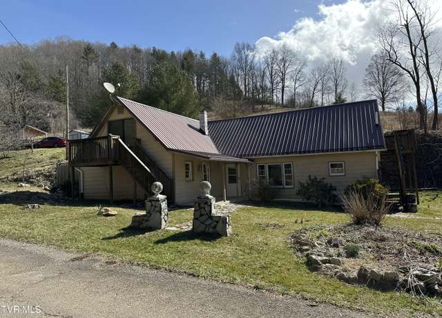 Property at 310 Clarence Stout Ln, Mountain City, TN 37683, 4 beds, 3 baths