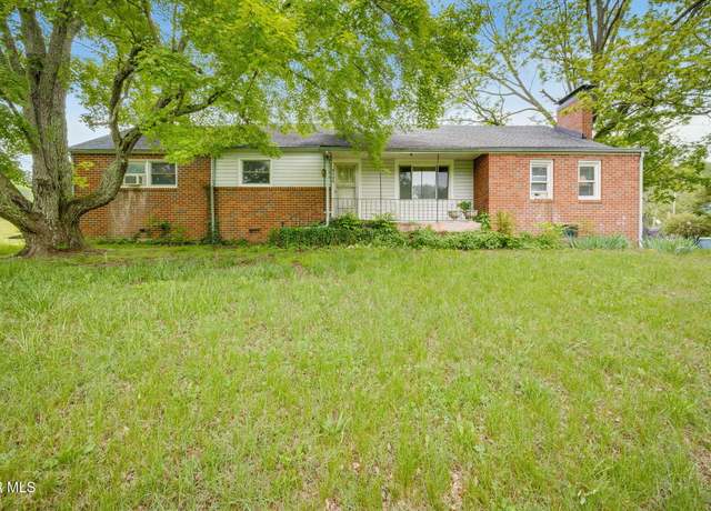 Property at 4136 Ridge Rd, Kingsport, TN 37660, 3 beds, 2 baths