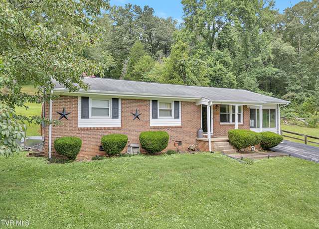 Property at 317 Hamilton Pl, Kingsport, TN 37663, 3 beds, 1.5 baths