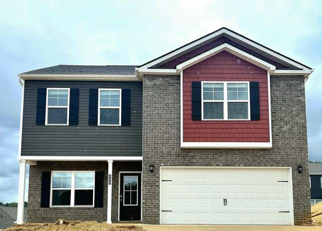 Property at 809 Pinhoti Street St, Johnson City, TN 37604, 3 beds, 2.5 baths