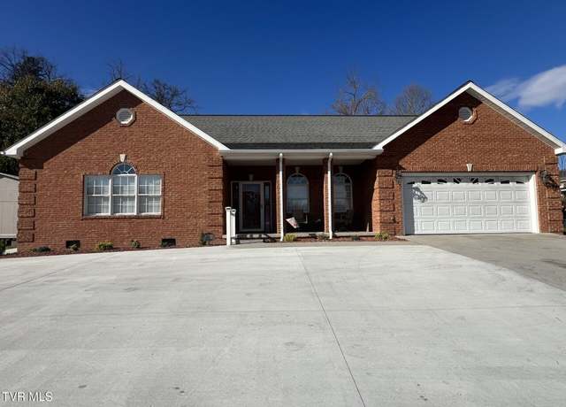 Property at 409 Oakwood Ave, Pennington Gap, VA 24277, 4 beds, 3 baths