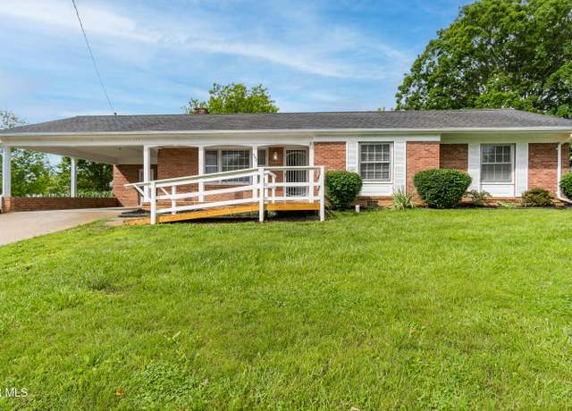 Property at 402 Crockett Ln, Greeneville, TN 37745, 3 beds, 2 baths