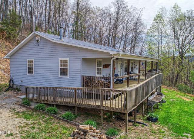 Property at 7538 Snake Hollow Rd, Sneedville, TN 37869, 3 beds, 2 baths