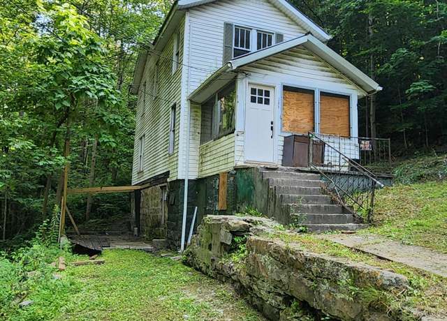 Property at 210 Callahan Ave, Appalachia, VA 24216, 3 beds, 1 bath
