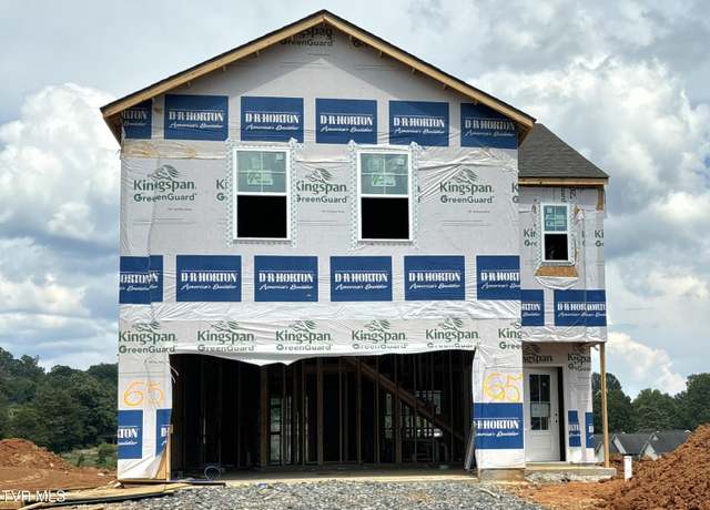 Property at 164 Tanasqui Drive Dr, Johnson City, TN 37604, 4 beds, 2.5 baths