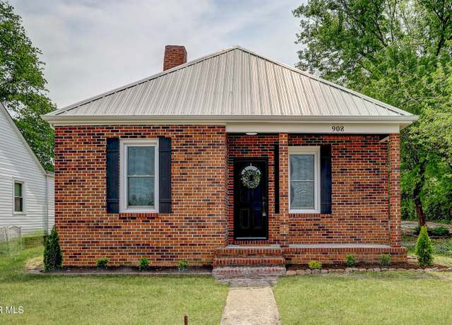 Property at 908 Columbia Rd, Bristol, TN 37620, 3 beds, 1 bath