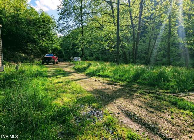 Property at 3386 Breaks Park Rd, Haysi, VA 24256