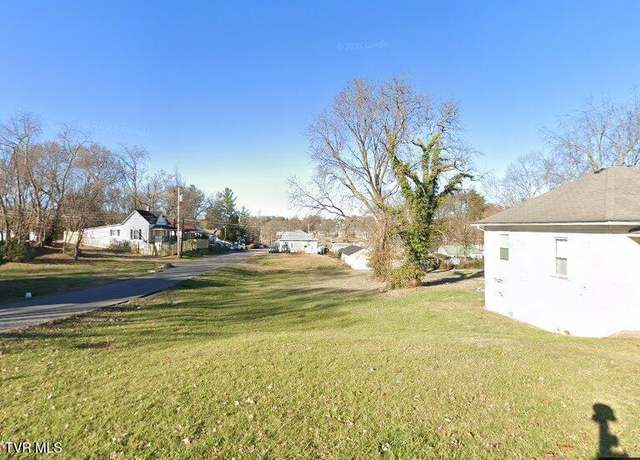 Property at 820 Hamilton St, Johnson City, TN 37604