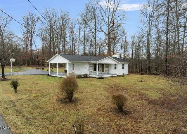 Property at 1120 Gray Station Rd, Johnson City, TN 37615, 3 beds, 2 baths