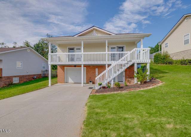 Property at 1016 Justus Dr, Johnson City, TN 37604, 3 beds, 2 baths