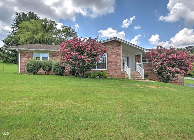 Property at 233 Pioneer Haven Lane Ln, Kingsport, TN 37663, 4 beds, 3 baths