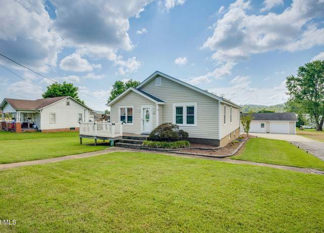 Property at 4221 Maplewood St, Kingsport, TN 37660, 2 beds, 2 baths