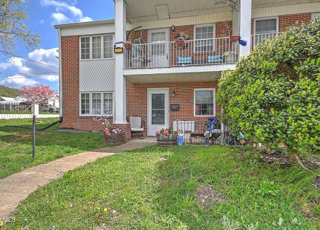 Property at 800 Locust St #1, Rogersville, TN 37857, 4 beds, 3 baths