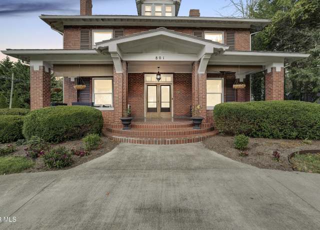 Property at 801 Holston Ave, Bristol, TN 37620, 4 beds, 2.5 baths