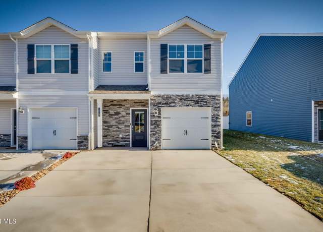 Property at 1011 Saylors Pl, Jonesborough, TN 37659, 3 beds, 2.5 baths
