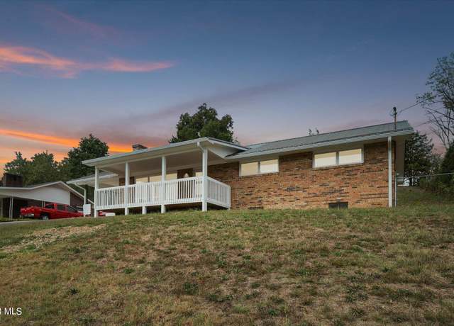 Property at 3312 Misty Dr, Kingsport, TN 37660, 3 beds, 2 baths